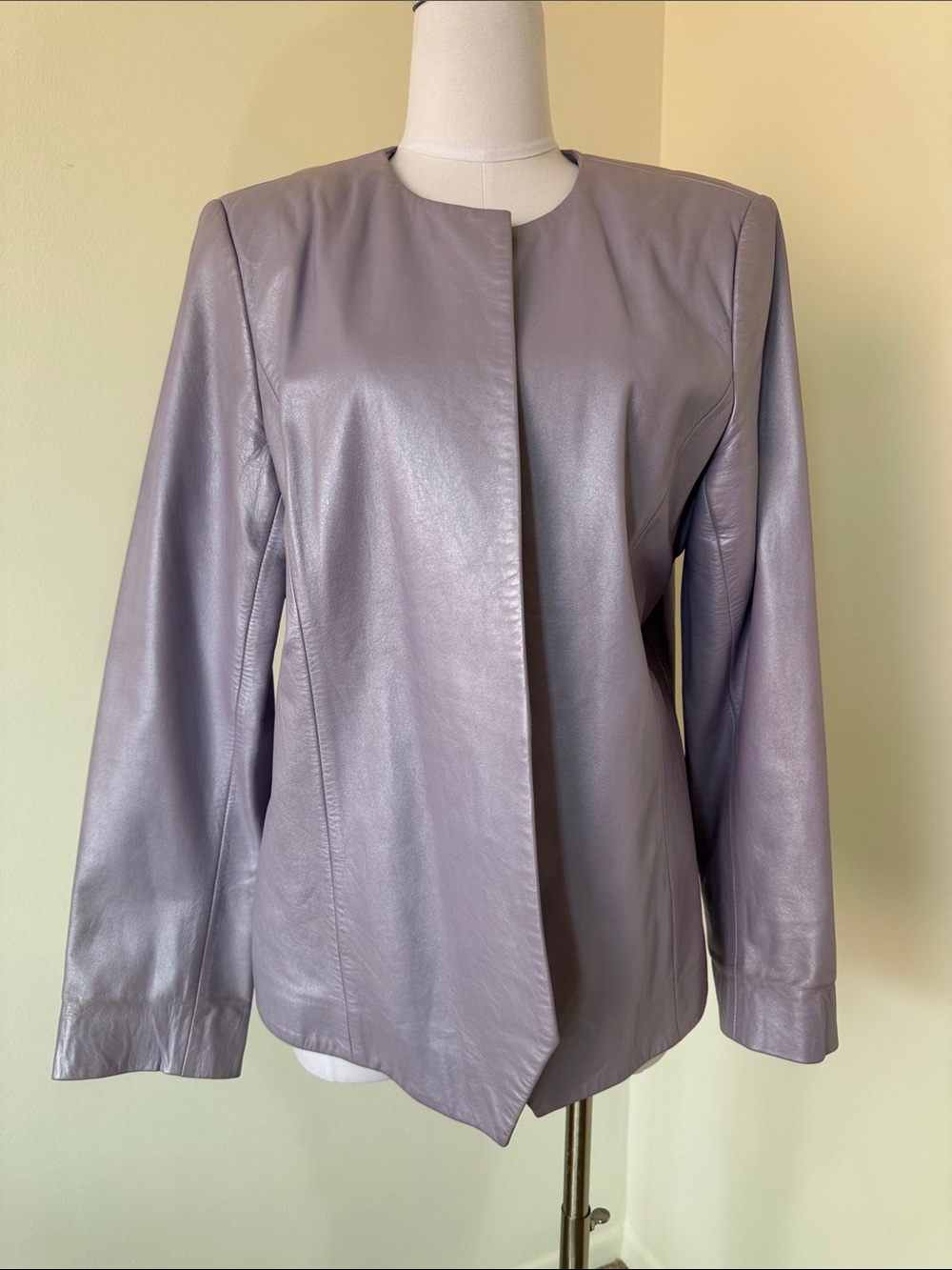 Dana Buchman Size 16 Lavender Leather Jacket 100% Lambskin Collarless Blazer